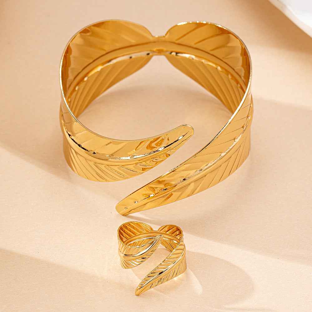 Women's Alloy Personality Geometry Open Bracelet - VEX CLUB HOUSE