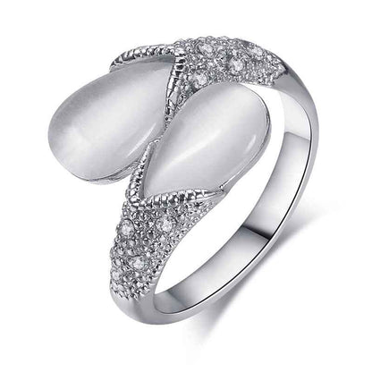 Drop-shaped white gemstone ring - VEX CLUB HOUSE