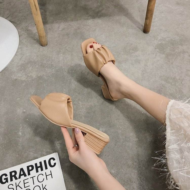 Square head high heels - VEX CLUB HOUSE