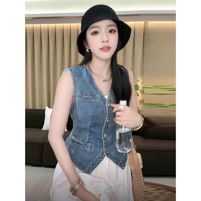 New Washed Denim Mini Vesttrendy And Stylish - VEX CLUB HOUSE