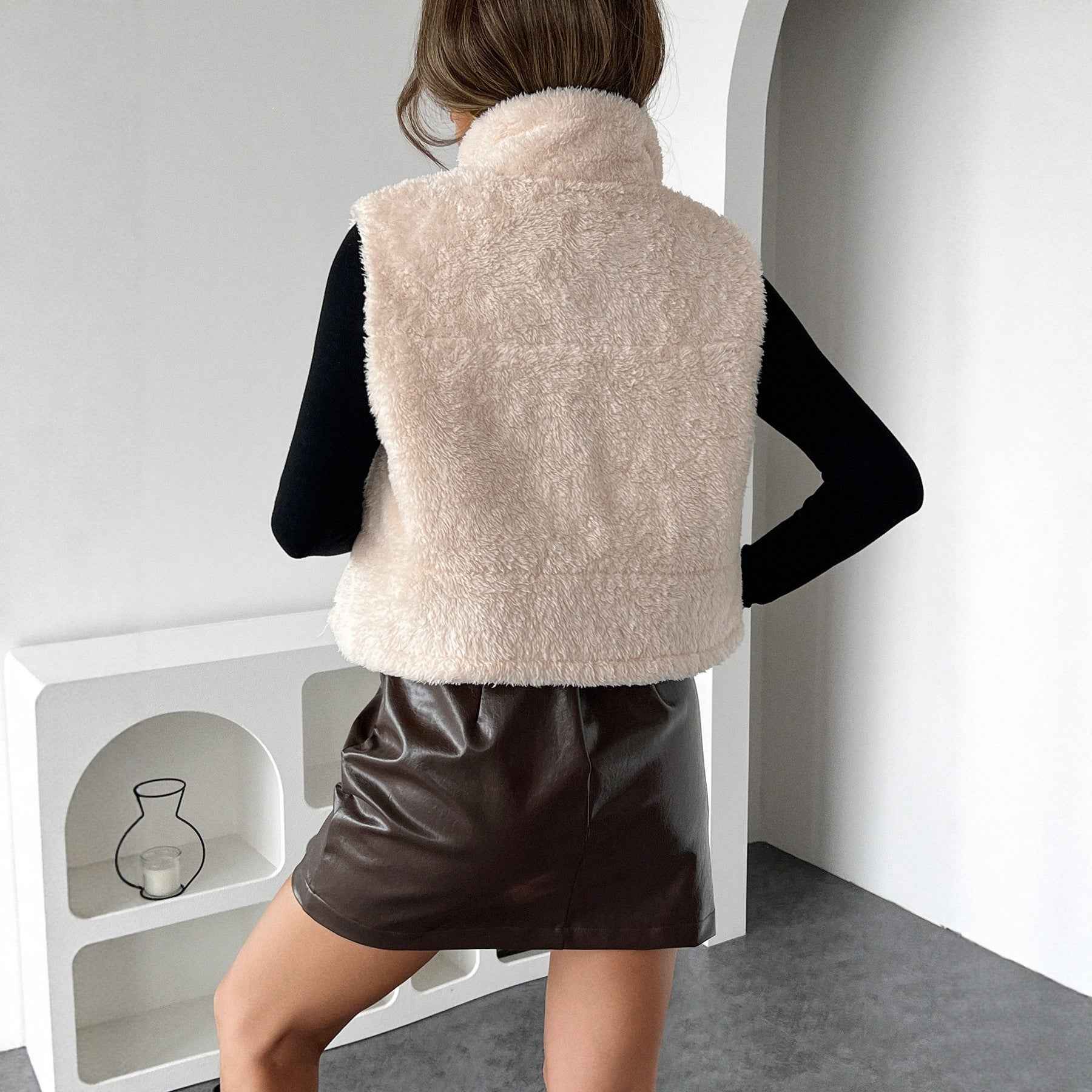 New Color-blocked Lambswool Vest With Integrated Leather And Fur - VEX CLUB HOUSE