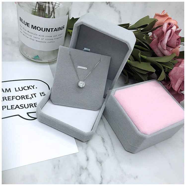 Single diamond necklace women - VEX CLUB HOUSE