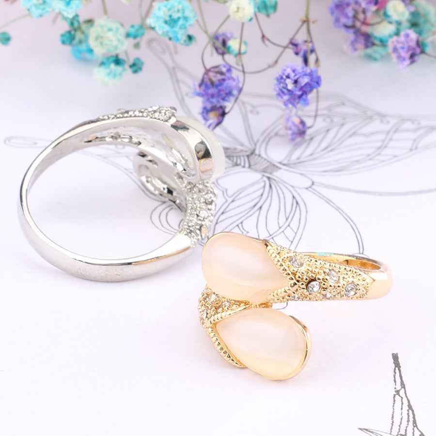 Drop-shaped white gemstone ring - VEX CLUB HOUSE