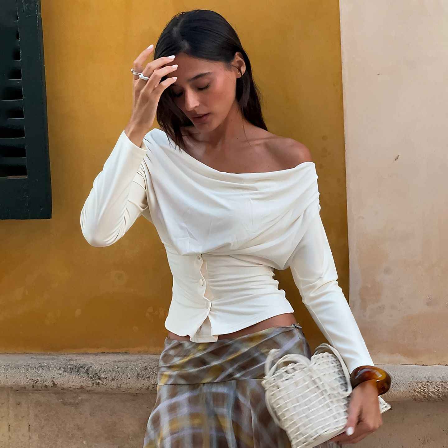 Stylish And Minimalist Long Sleeve Top For Women - VEX CLUB HOUSE