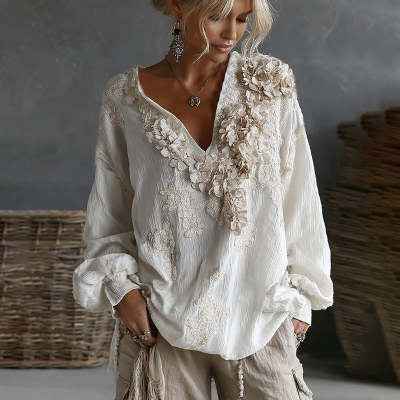 Womens Amazon-style Loose-fit V-neck Top With A Printed Design - VEX CLUB HOUSE