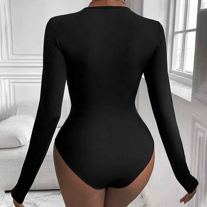 Womens Solid Color Minimalism Black Twist-Collar Bodysuit - VEX CLUB HOUSE
