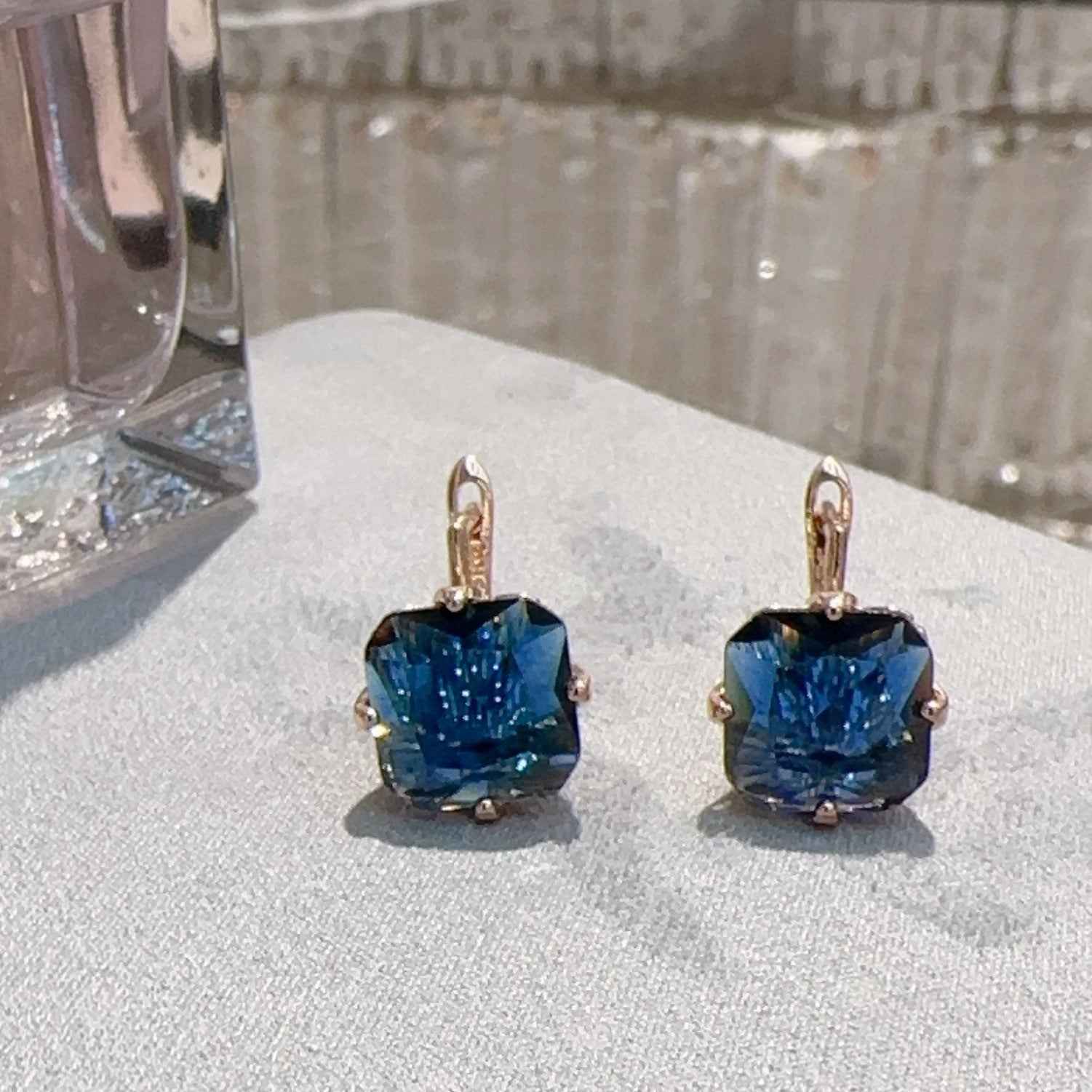 Ornament Sapphire Earrings And Necklace Set - VEX CLUB HOUSE