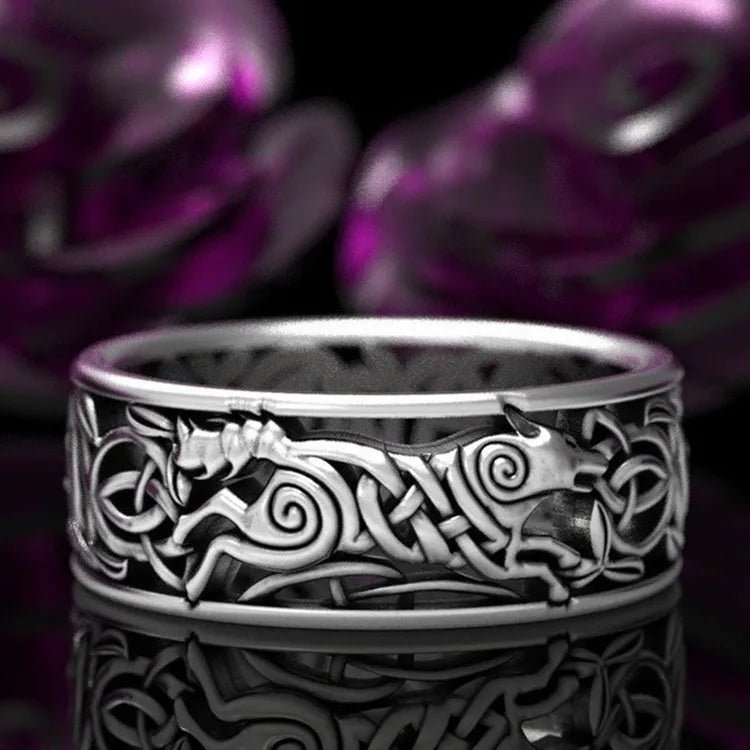 Wolf Guard Ring