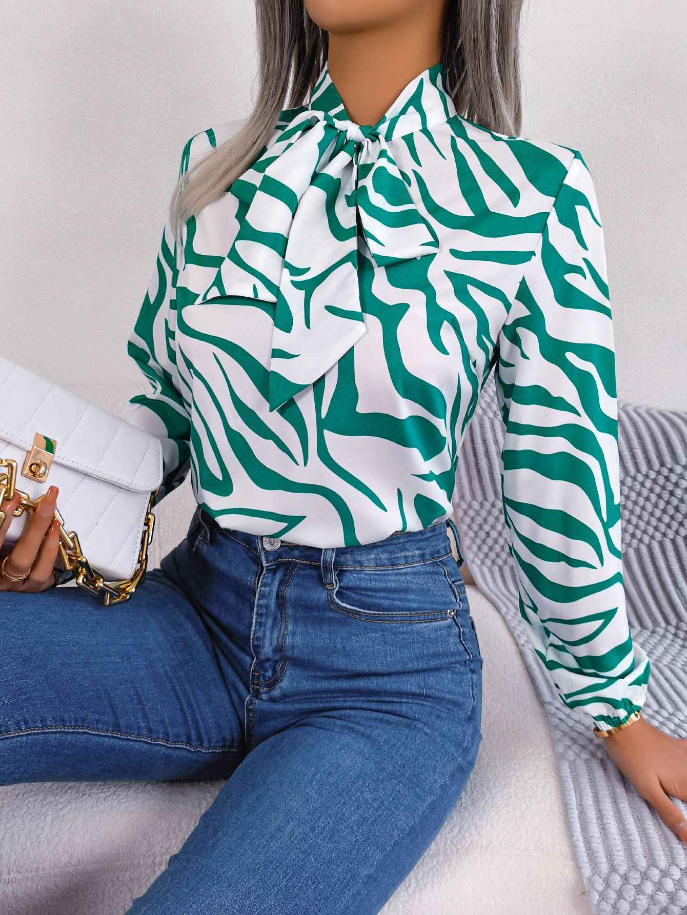 Elegant Contrasting-Color Striped Top For Women - VEX CLUB HOUSE