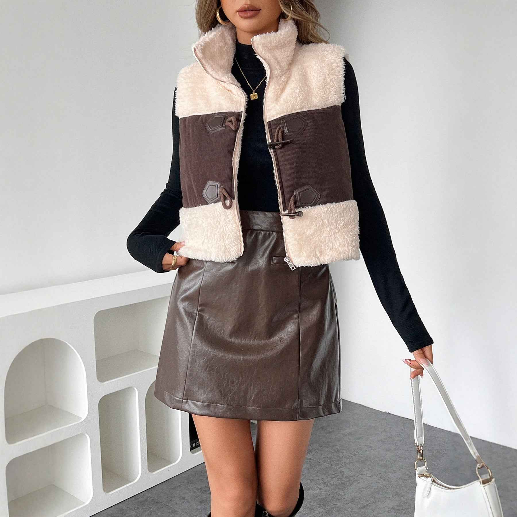 New Color-blocked Lambswool Vest With Integrated Leather And Fur - VEX CLUB HOUSE