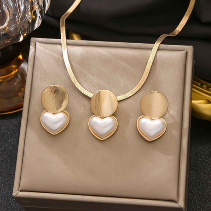 Women's Creative Round Heart-Shaped Pendant Necklace - VEX CLUB HOUSE